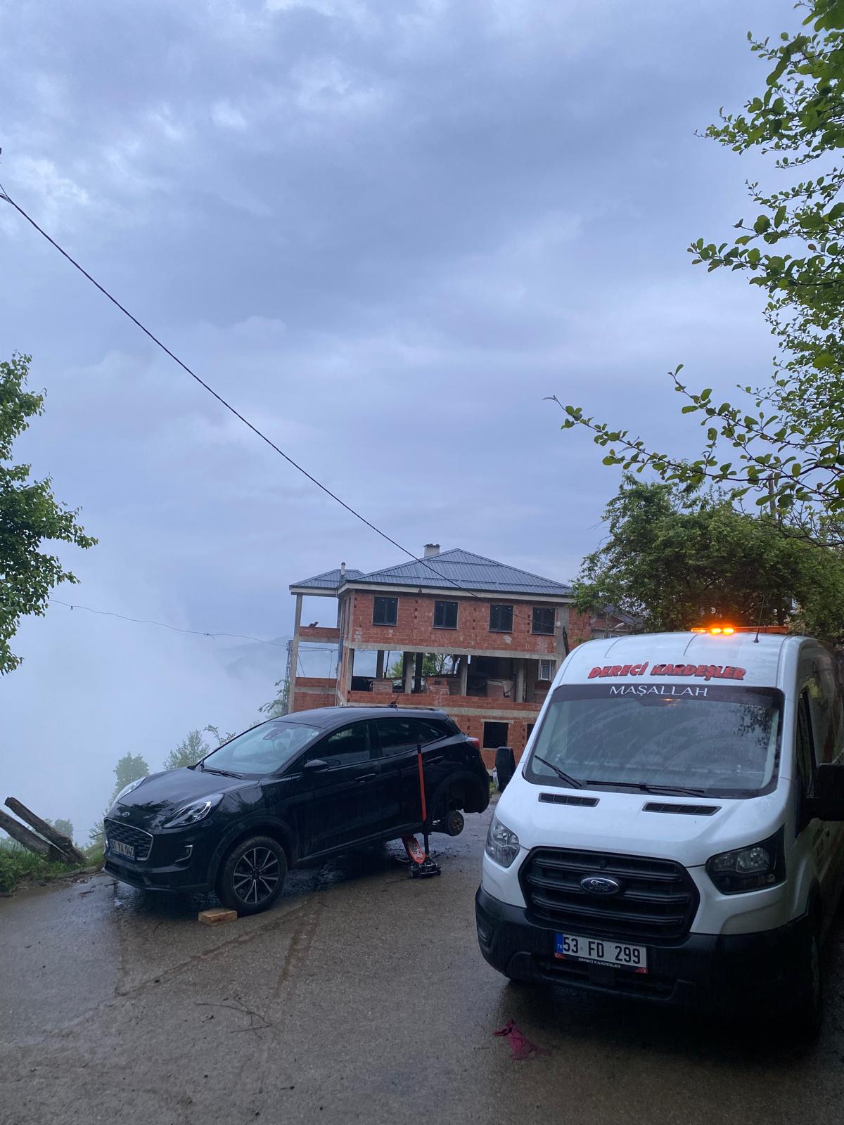 Lastik Değişim Aracı
